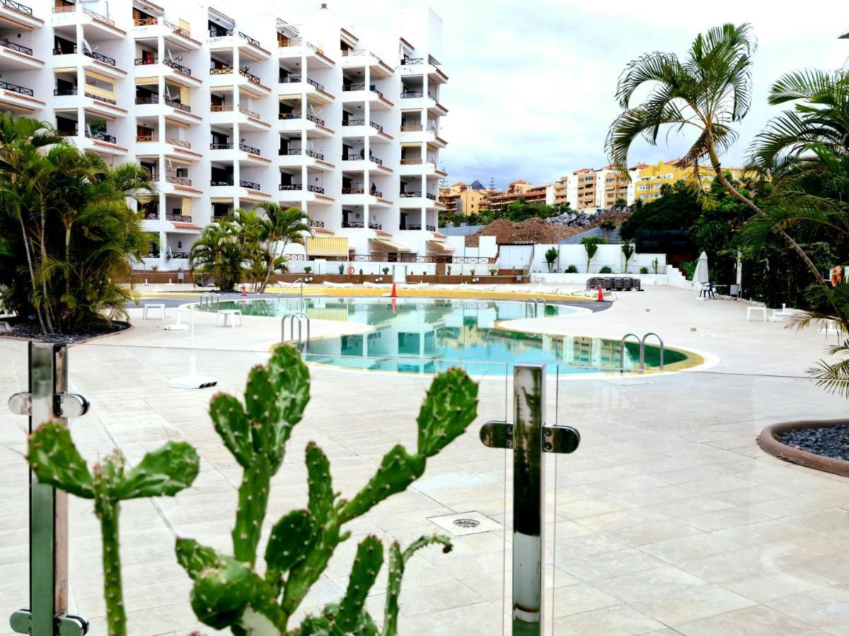 Luxury San Marino Apartment & Pool View ลอส กริสเตียนอส ภายนอก รูปภาพ