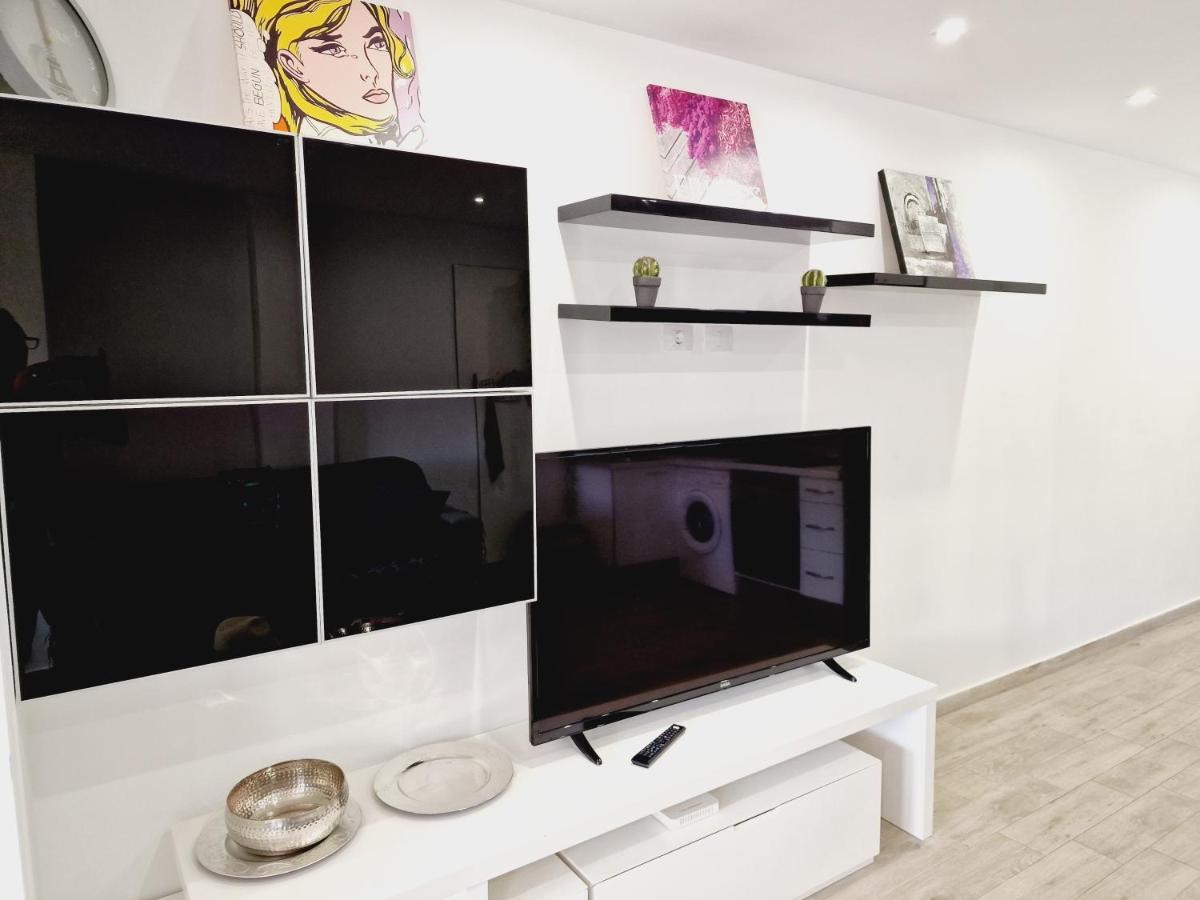 Luxury San Marino Apartment & Pool View ลอส กริสเตียนอส ภายนอก รูปภาพ
