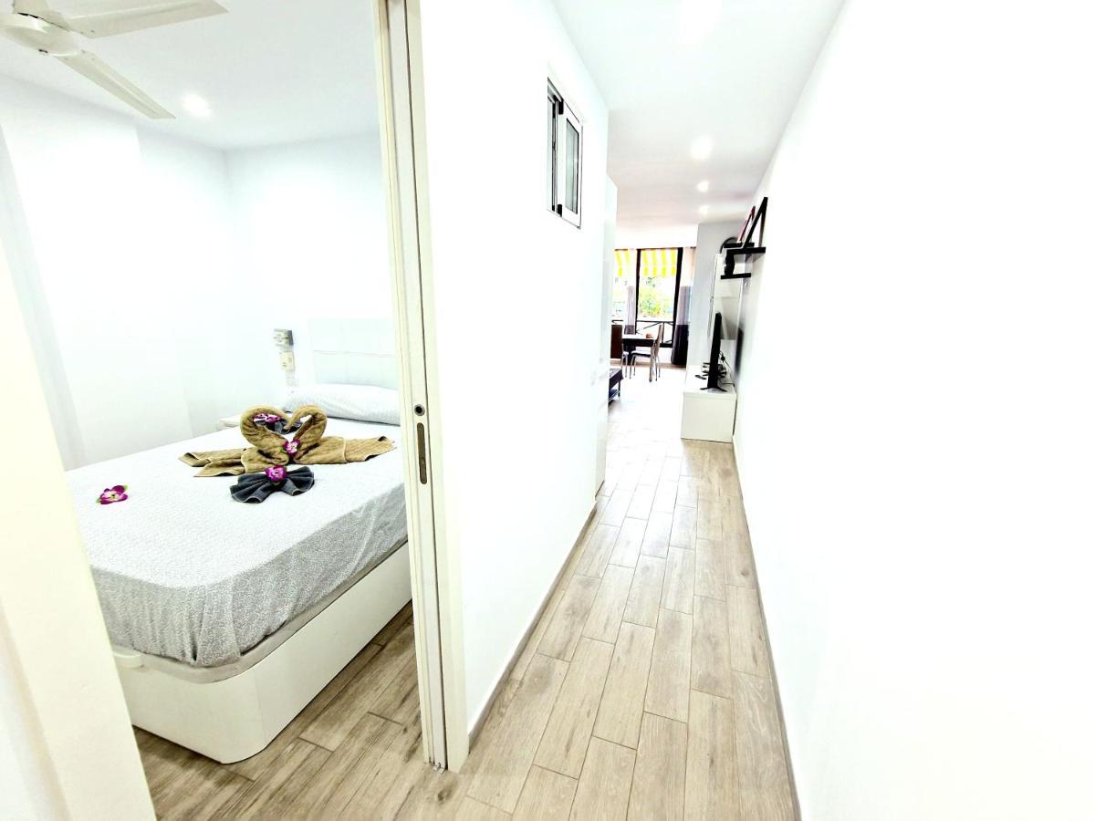 Luxury San Marino Apartment & Pool View ลอส กริสเตียนอส ภายนอก รูปภาพ