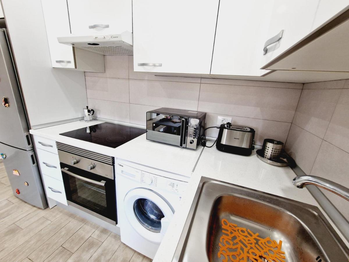 Luxury San Marino Apartment & Pool View ลอส กริสเตียนอส ภายนอก รูปภาพ
